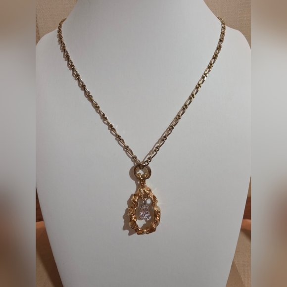 VINTAGE 80'S GOLD TONE 24 Inch FIGUERO NECKLACE WITH STUNNING CZ NUGGET PENDANT. - Picture 3 of 6